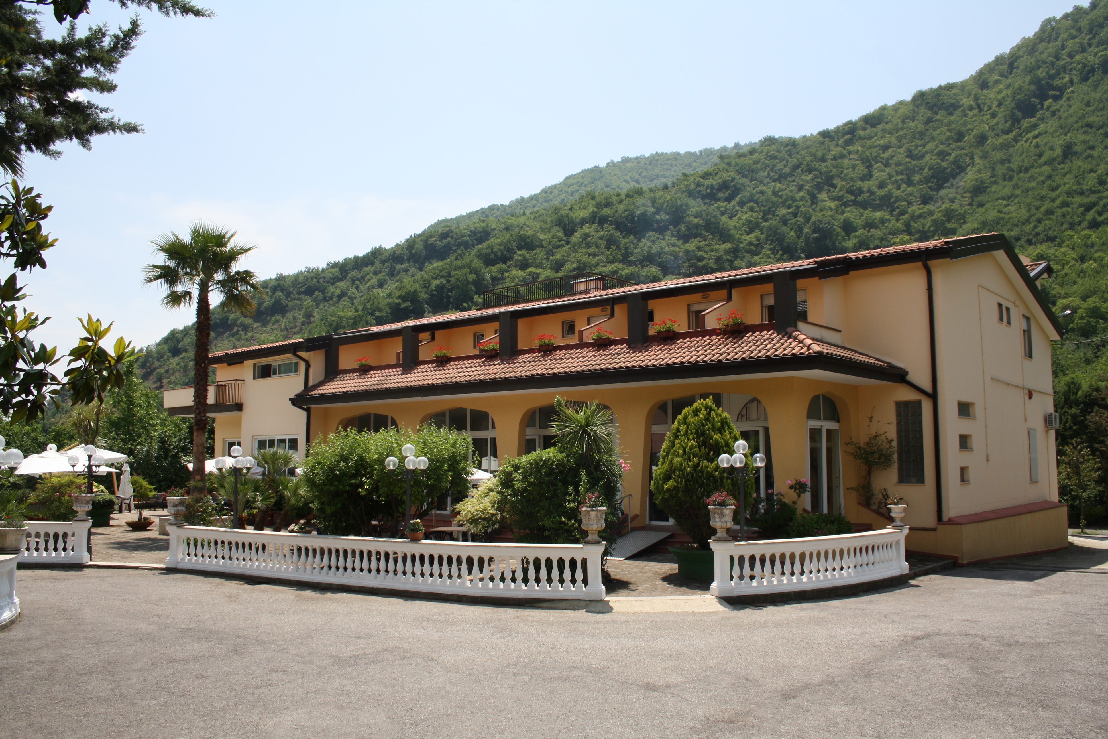 Esterno della struttura Valle d'Argento 2